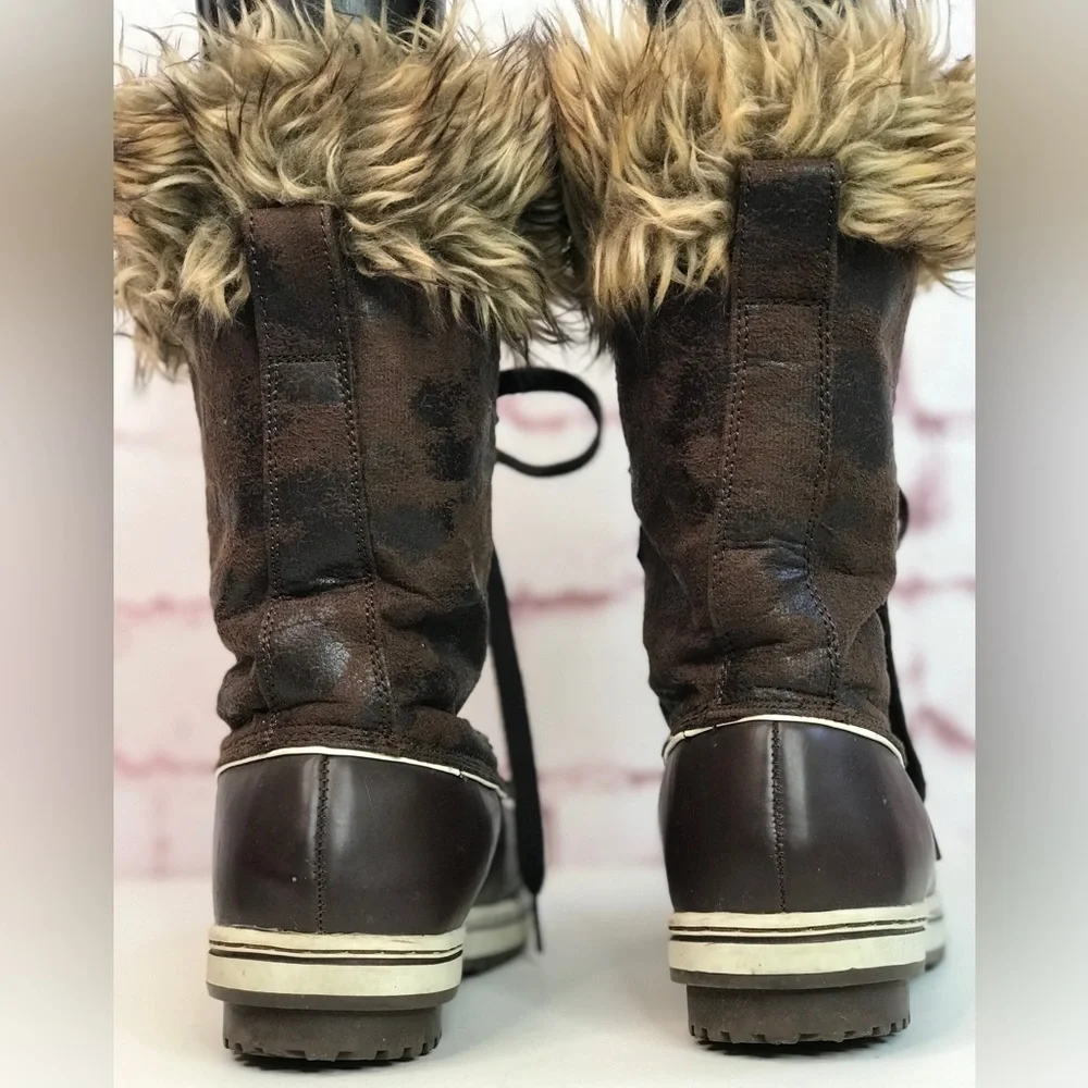 PARIS BLUES Fierce Faux Leather Faux Fur Lined Brown Lace Up Duck Boots Size 8